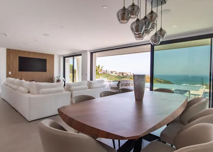 בית נופש Barthelemy Ericeira Luxury *